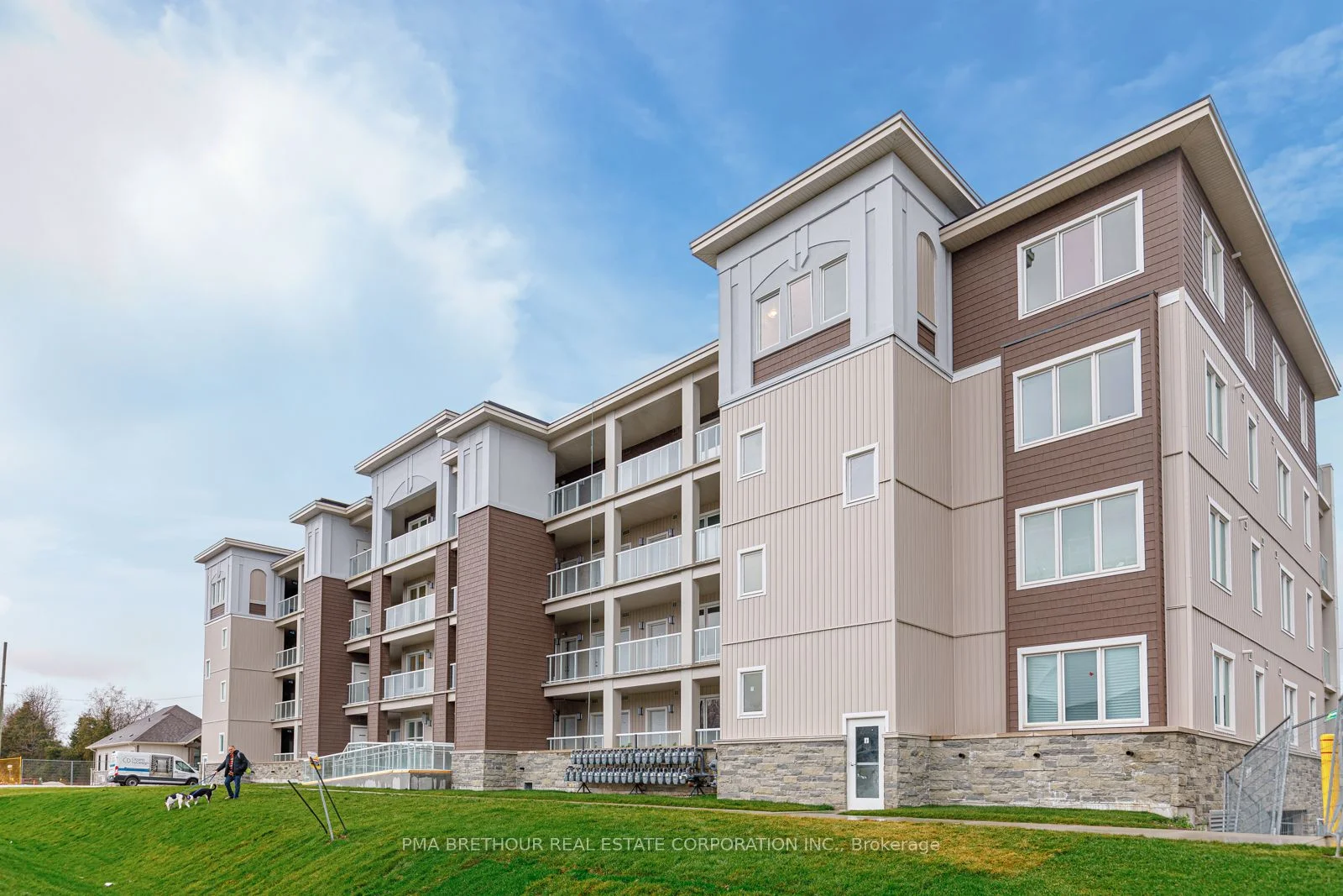 Condo Apartment in Collingwood
