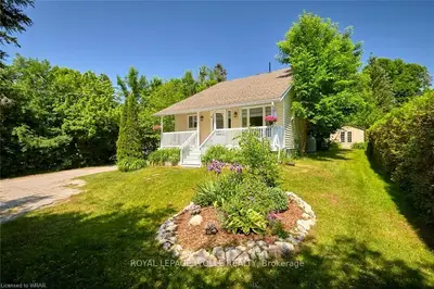 Detached in Ramara