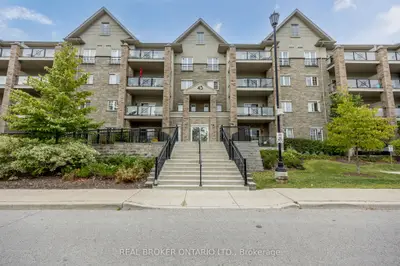 Condo Apartment in Barrie