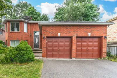 Detached in Barrie