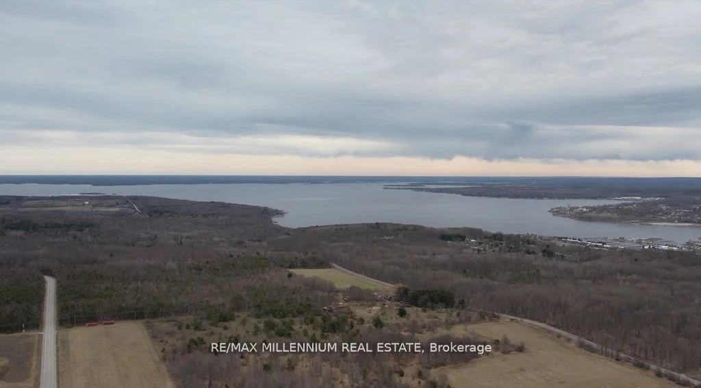 1 Lahey Crescent, Penetanguishene, ON L9M 0W1