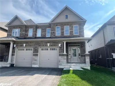 Semi-Detached in Barrie
