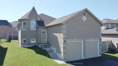 Detached in Barrie