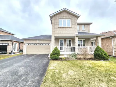 Detached in Barrie
