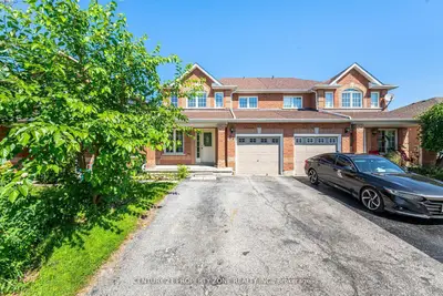 Semi-Detached in Barrie
