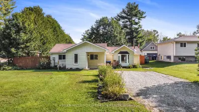 Detached in Severn