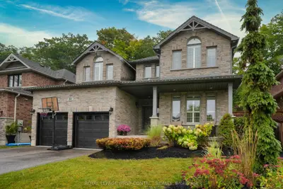 Detached in Barrie
