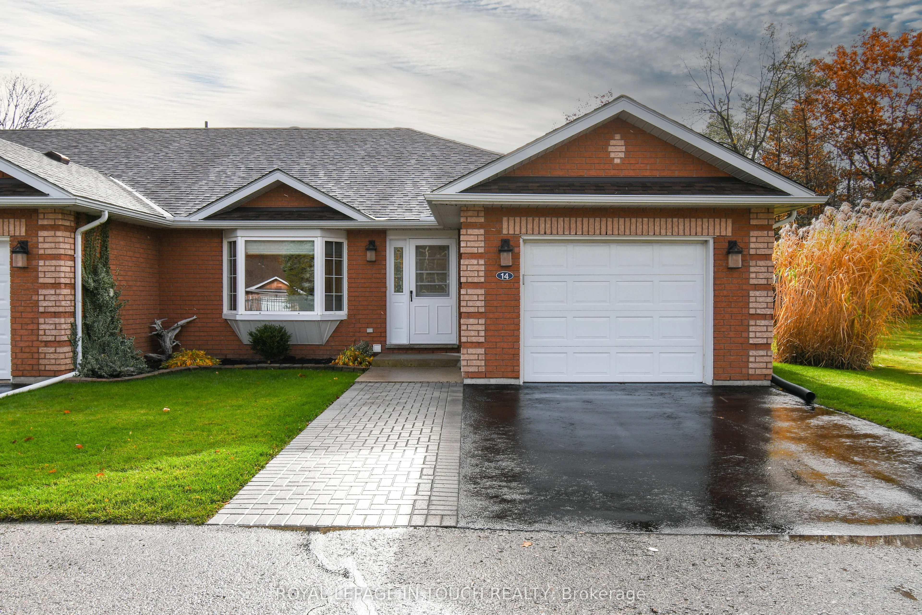 Semi-Detached Condo in Penetanguishene