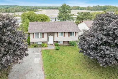 Detached in Orillia