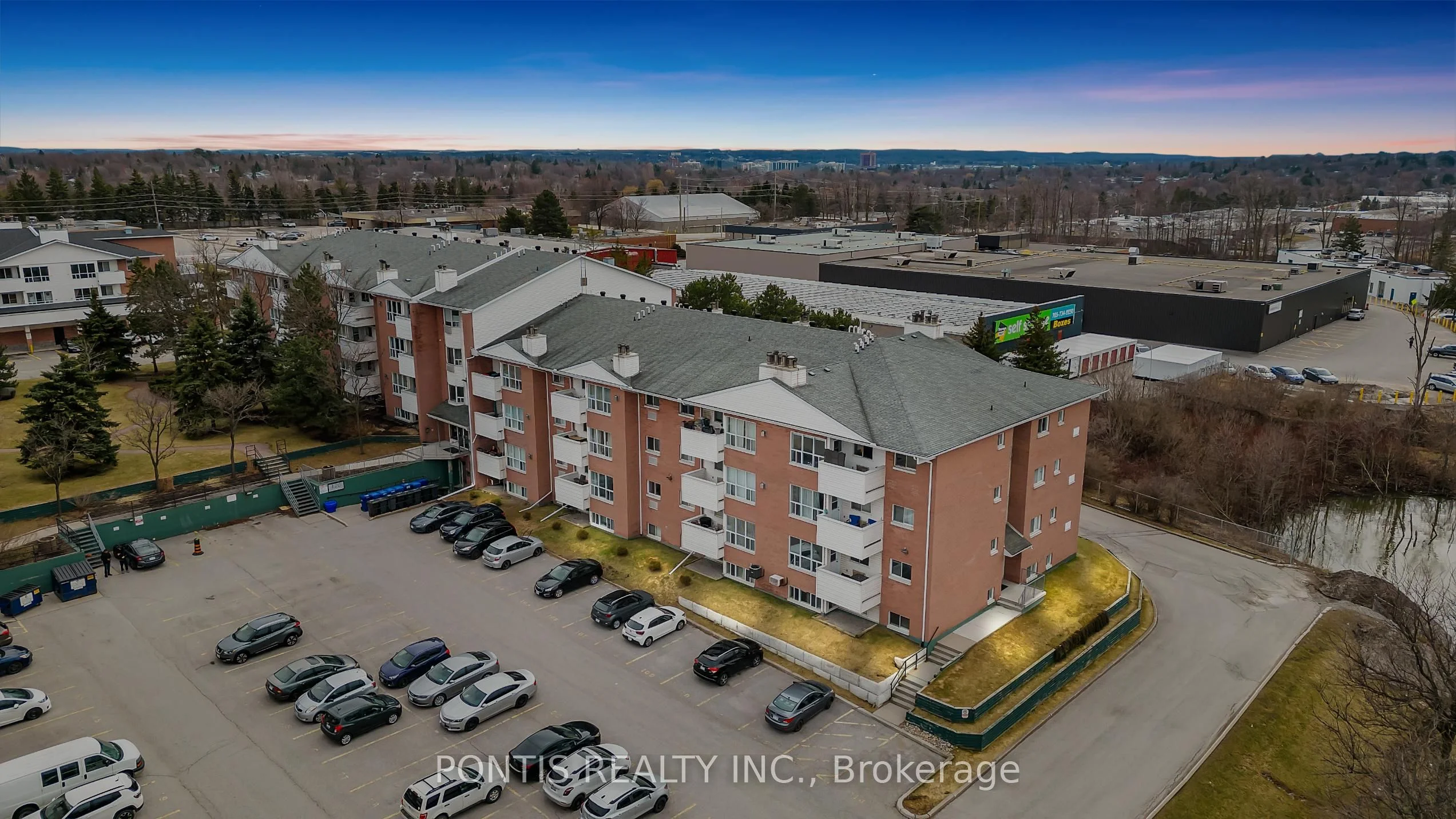 120 Bell Farm Road 113, Barrie, On L4m 6j2