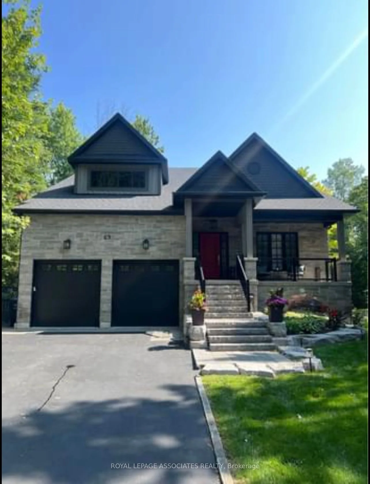69 34th Street N, Wasaga Beach, On L9z 2c2