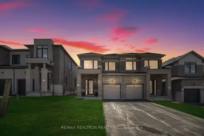 Semi-Detached in Springwater
