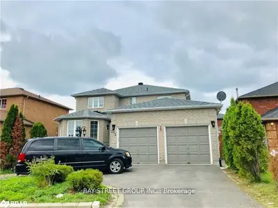 Detached in Barrie