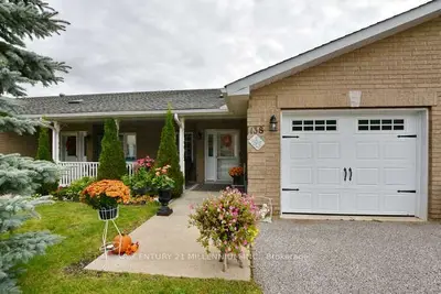 Att/Row/Townhouse in Wasaga Beach
