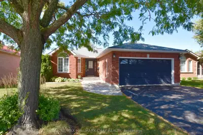 Detached in Orillia