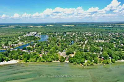 Condo Townhouse in Ramara