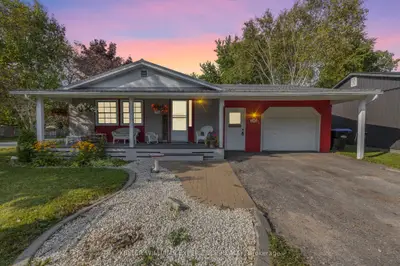 Detached in Springwater