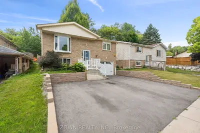 Upper Level in Barrie