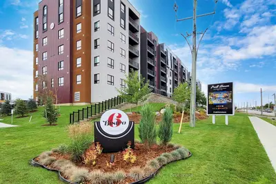 Condo Apartment in Barrie