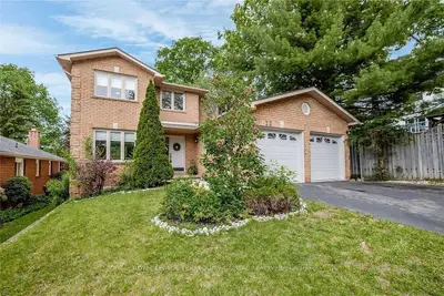 Detached in Barrie