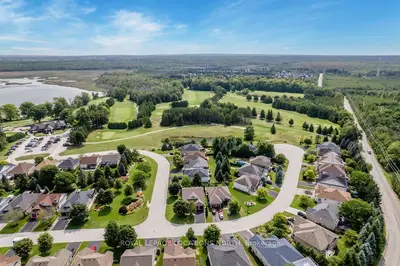 Detached in Wasaga Beach