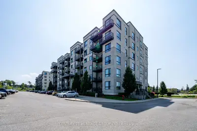 Condo Apartment in Barrie
