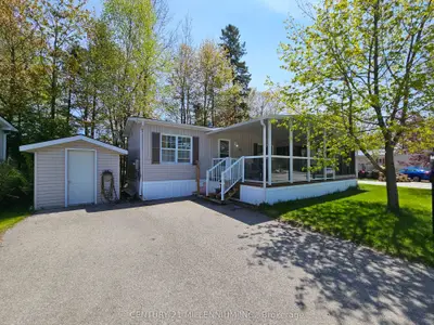 MobileTrailer in Wasaga Beach