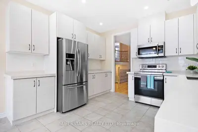 15 Pearl Street, Wasaga Beach, On L9z 0g9