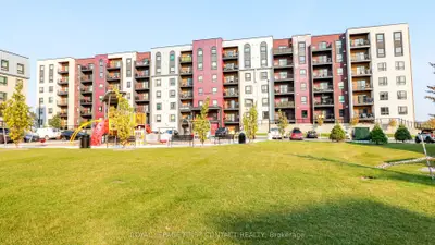 Condo Apartment in Barrie
