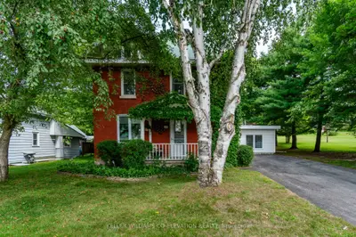 Detached in Penetanguishene