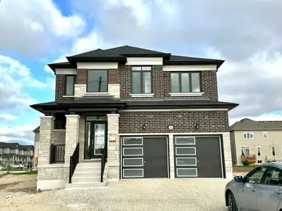 Detached in Wasaga Beach