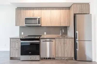 Condo Apartment in Barrie