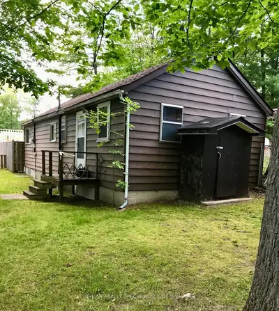 Detached in Wasaga Beach