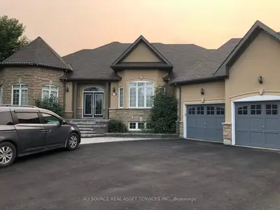 Detached in Wasaga Beach