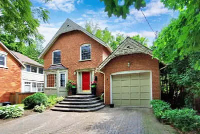 Detached in Orillia