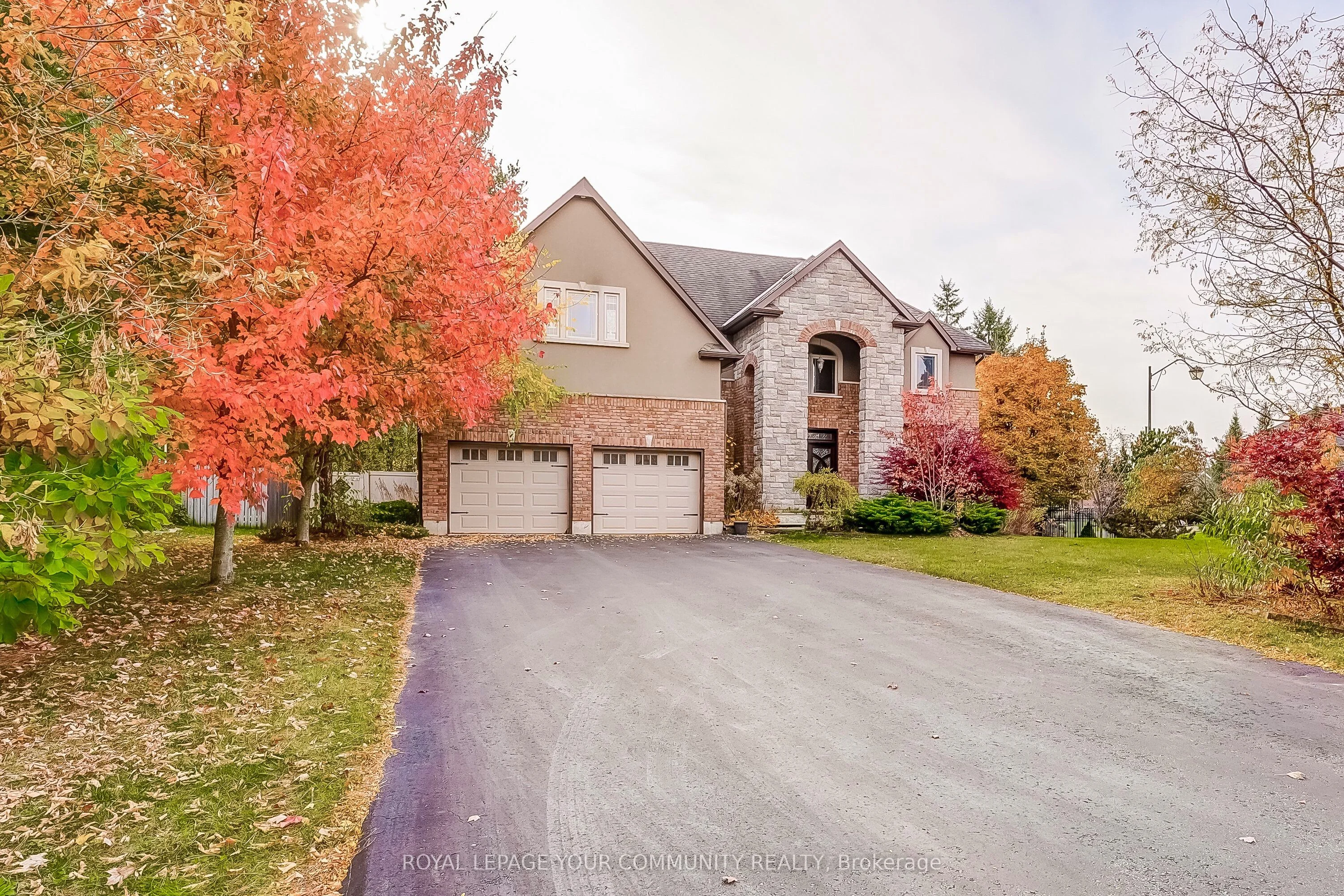 Detached in Springwater