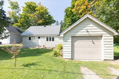 Detached in Oro-Medonte