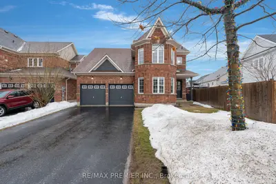 Detached in Barrie