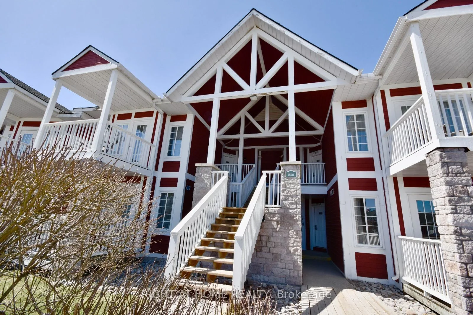 90 Highland Drive 2064, Oro-medonte, On L0l 2l0
