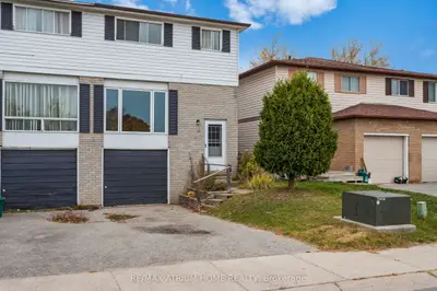 Semi-Detached in Barrie