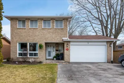 Detached in Barrie