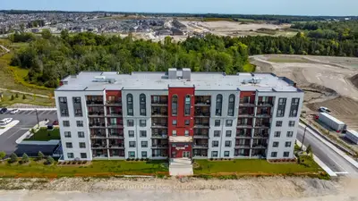 Condo Apartment in Barrie