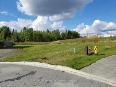 LOT 8 DIAMOND Court, Timmins, ON P4R 1N6