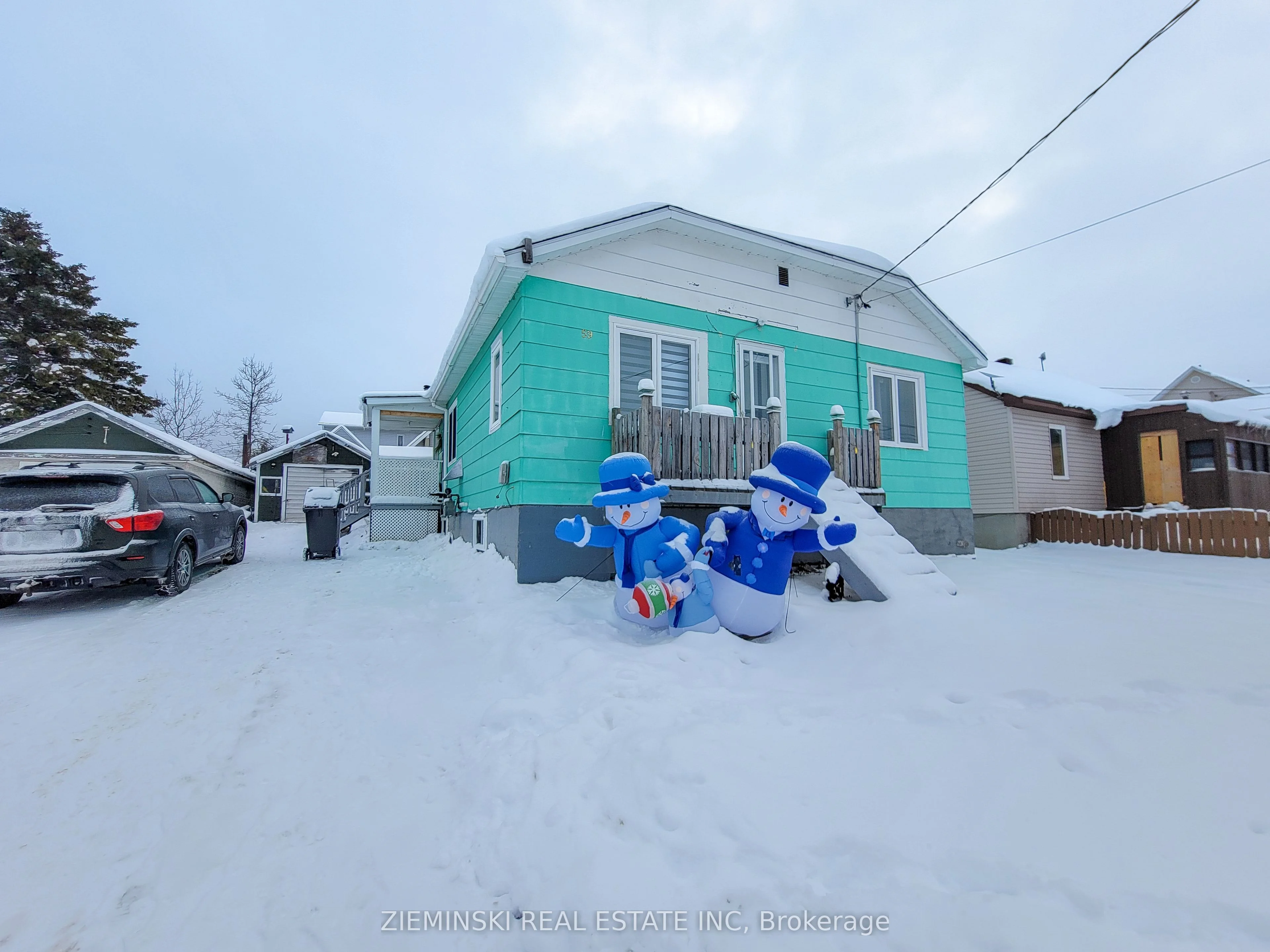Detached in Iroquois Falls