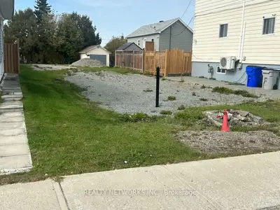 209 Cedar Street N, Timmins, On P4n 6j5