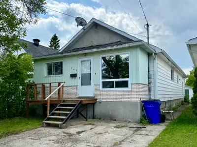 Detached in Timmins