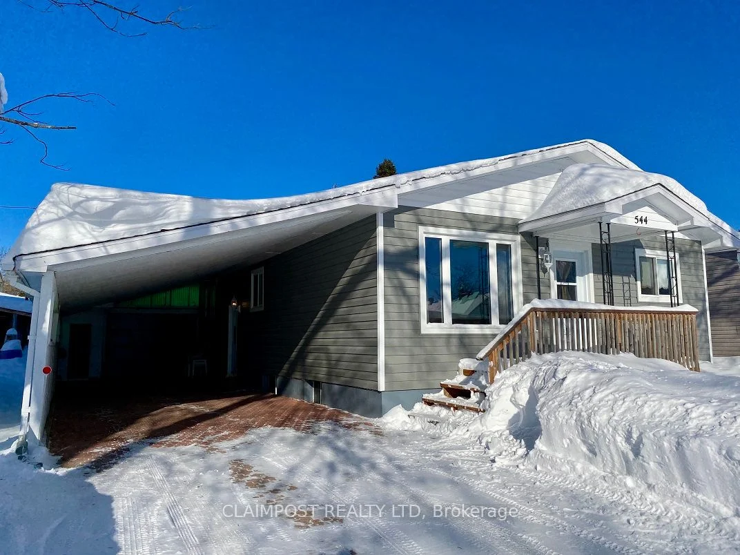 544 Paradis Street, Iroquois Falls, On P0k 1e0