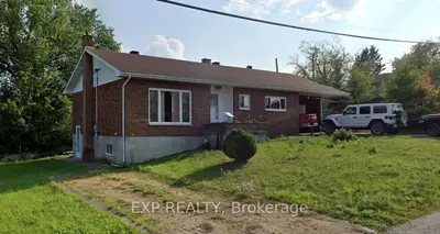 Detached in Timmins