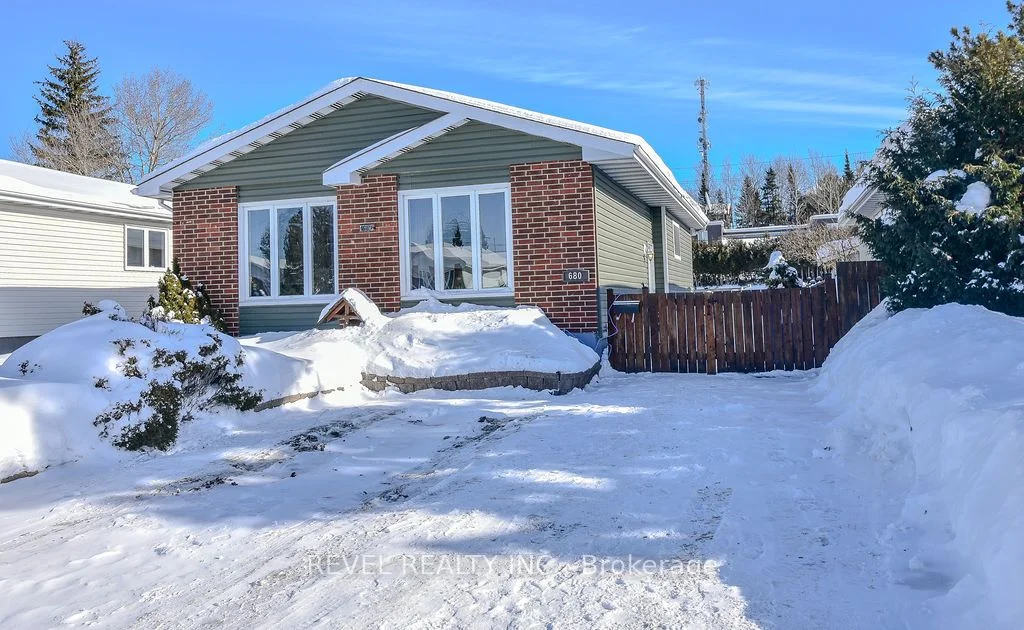 680 Bartleman Street, Timmins, On P4n 7w5