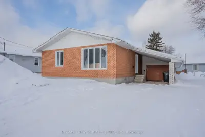 Detached in Kapuskasing